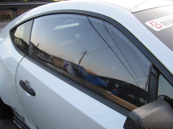 トヨタ86 DBA-ZN6 ドアアクリルガラス